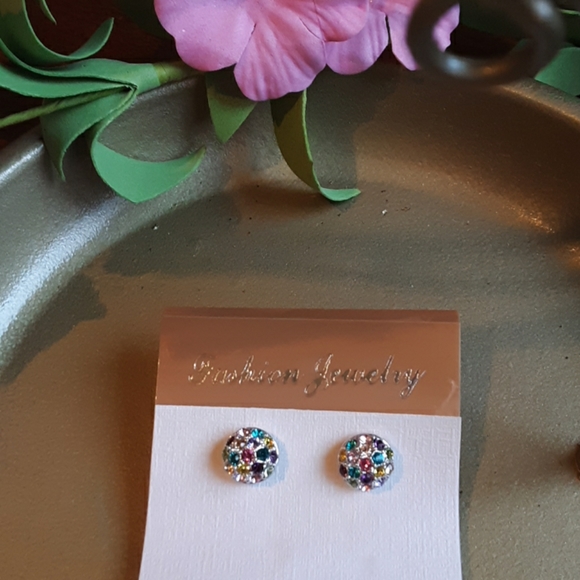 (3 For  $10) - Picture 2 of 3